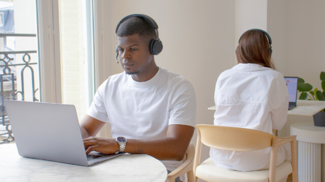 call center agent
